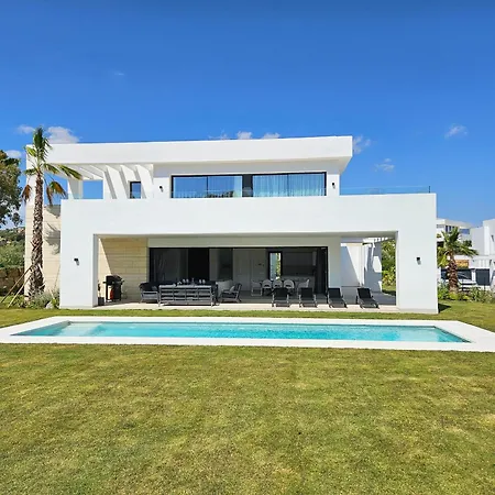 Villa New With Private Pool And Garden In La De La Cala *
