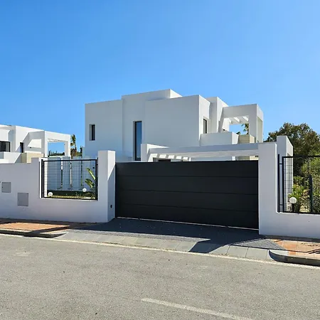 New With Private Pool And Garden In La De La Cala