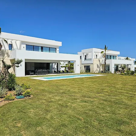 Villa New With Private Pool And Garden In La De La Cala