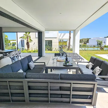 Villa New With Private Pool And Garden In La De La Cala *